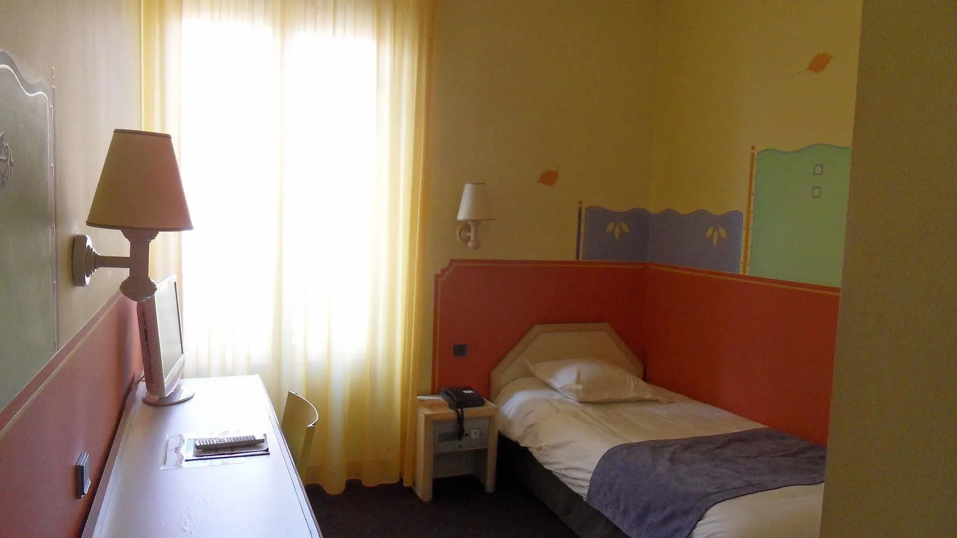 Splendid Hotel Grenoble Centre Gare